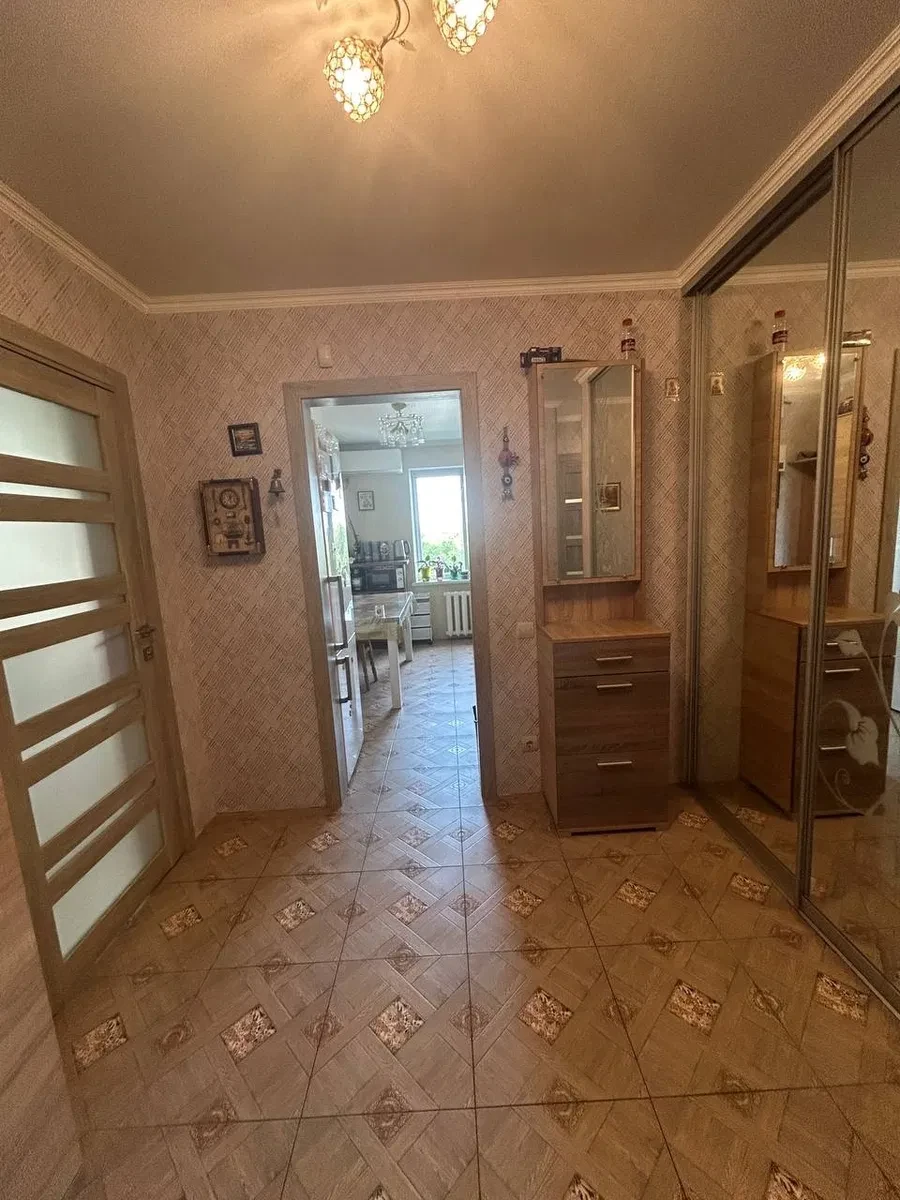 3-кімнатна квартира, Київський: крите паркомісце, євроремонт, фото 3