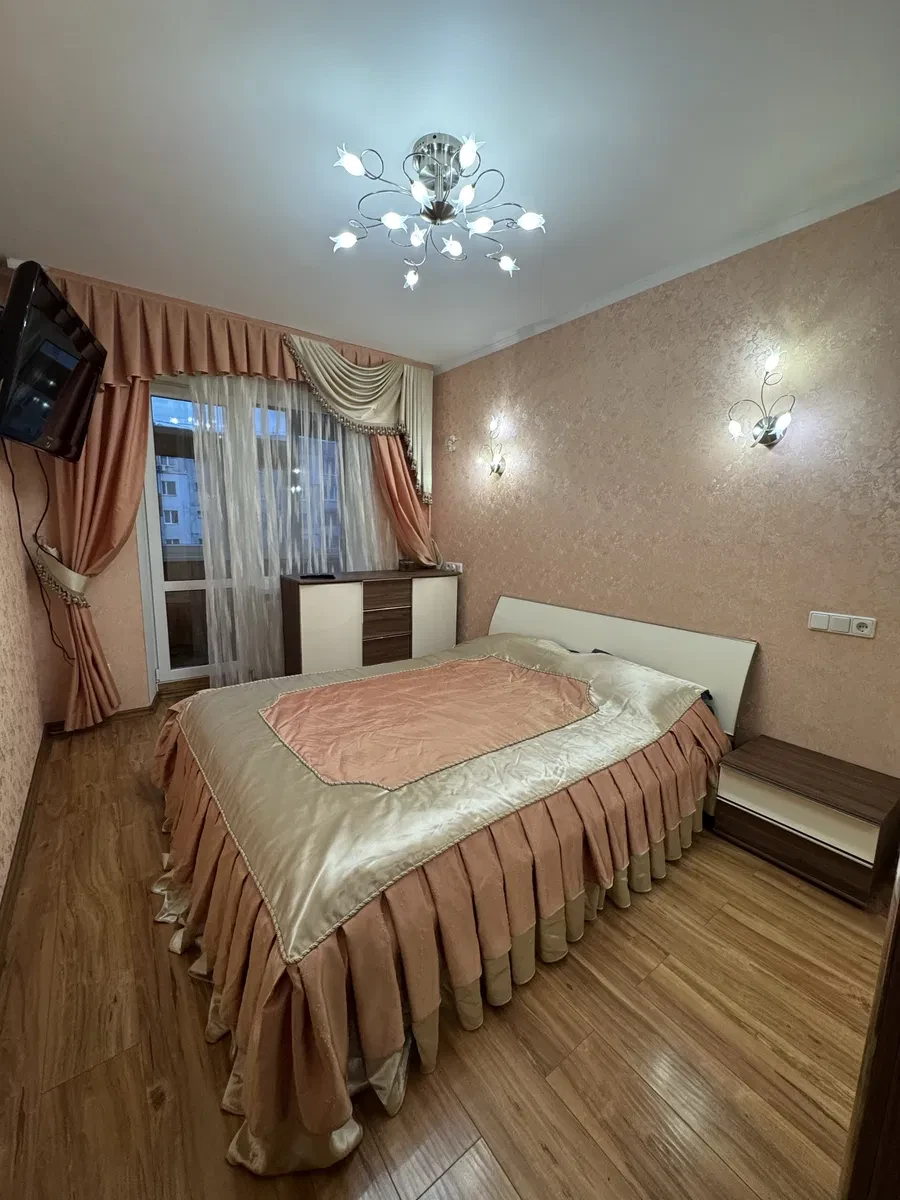 3-кімнатна квартира, Суми: два балкони, працює опалення, фото 3