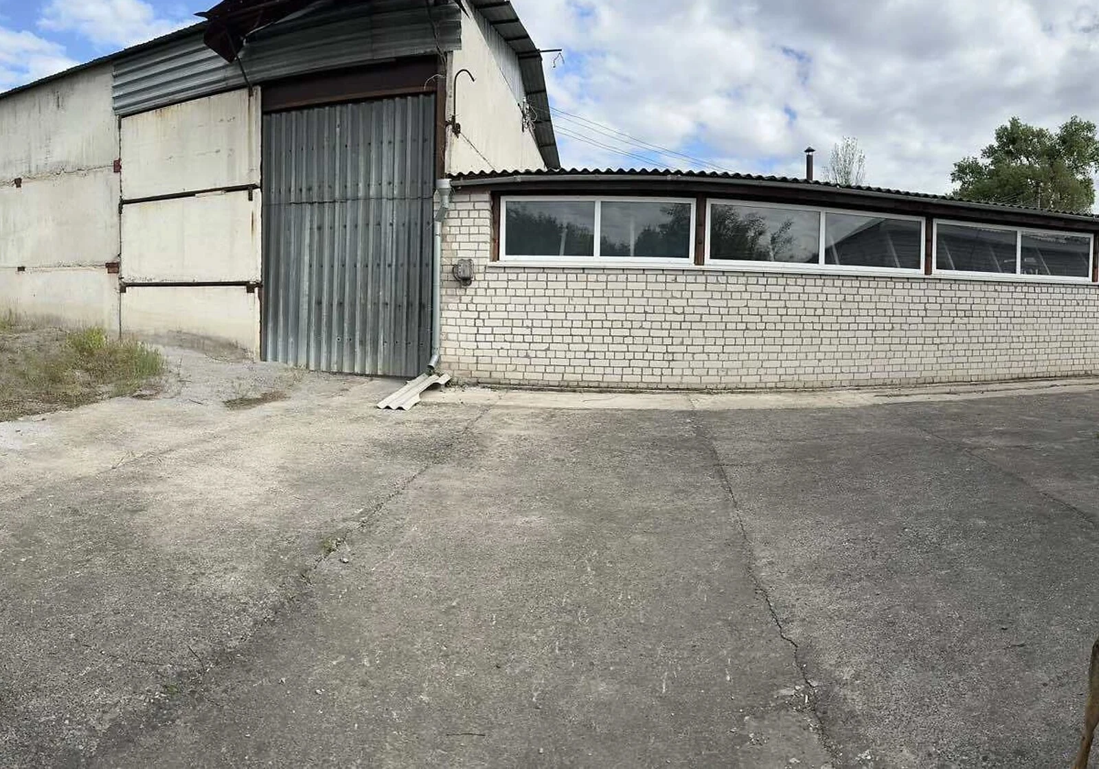 Производственное помещение, Бердичев: 65 соток, под охраной, открытая стоянка