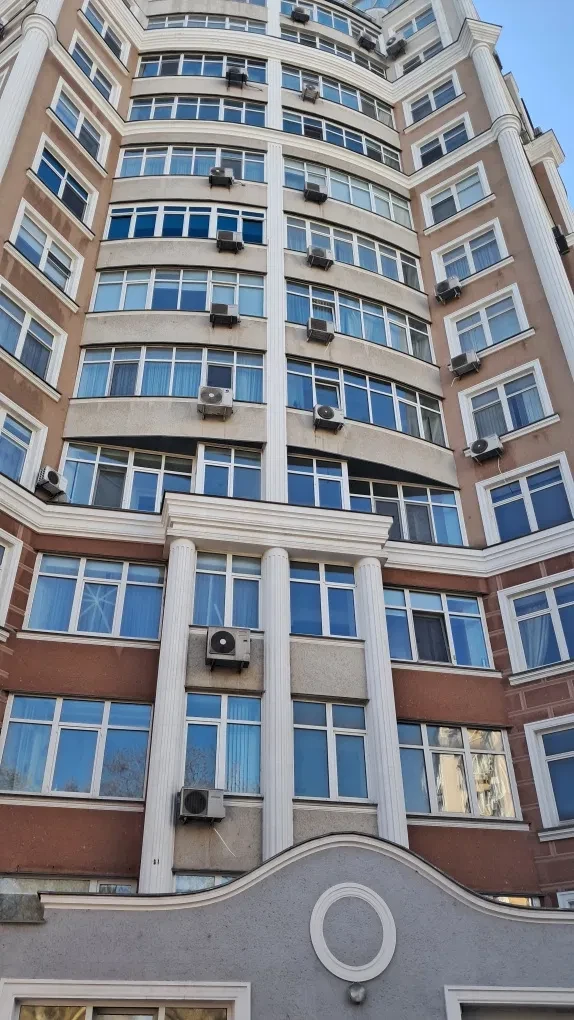 3-комнатная квартира в ЖК Дома Каркашадзе: вид на море, кухня 30 м² - фото 2