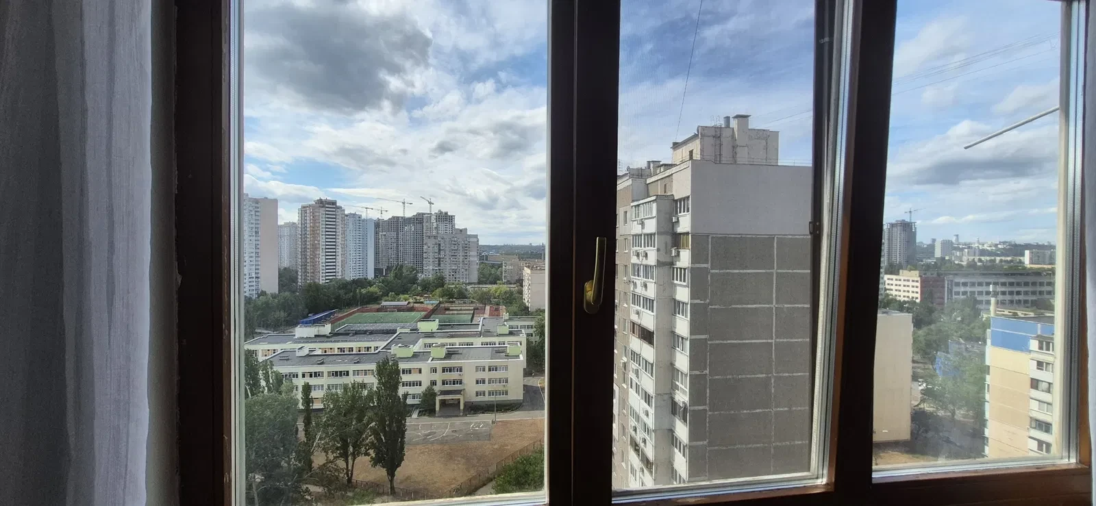 2-кімнатна квартира, Дніпровський: вид на озеро, метро 10 хвилин - фото 4