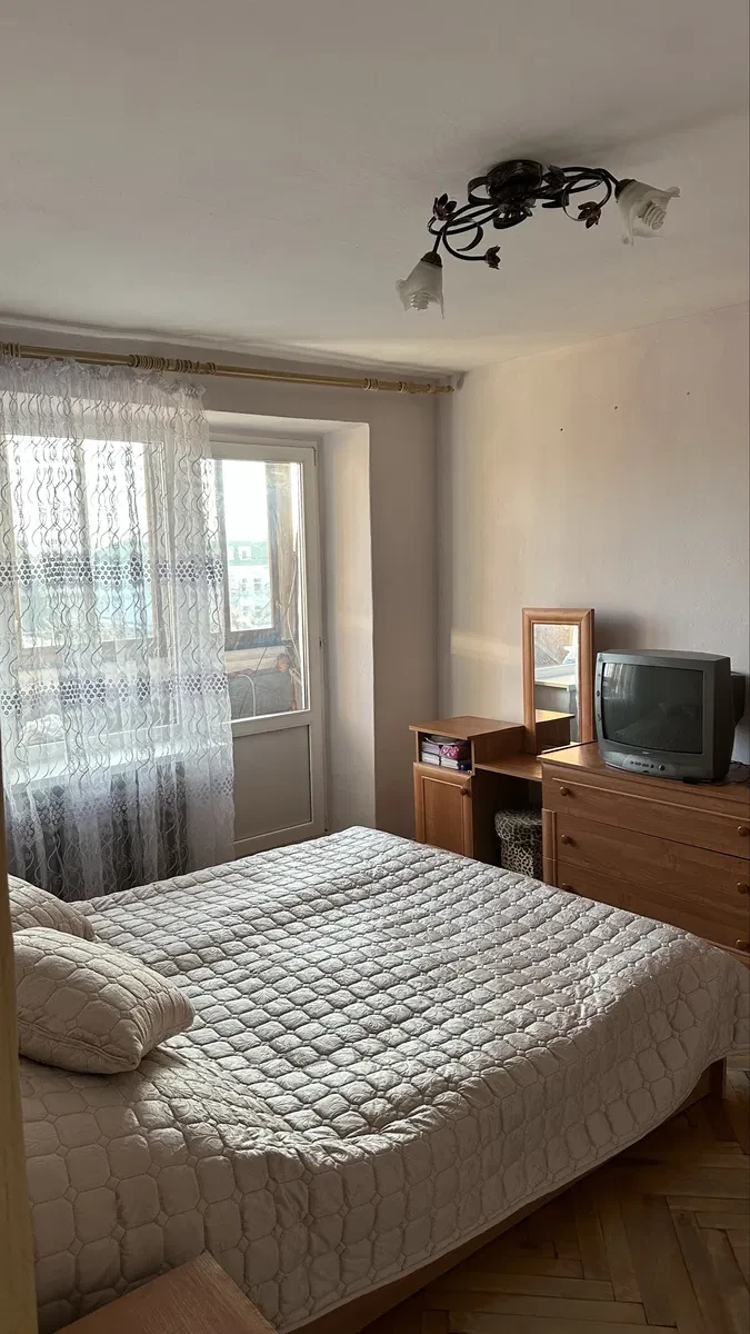 3-кімнатна квартира, Косів: вид на гори, дві лоджії - фото 2