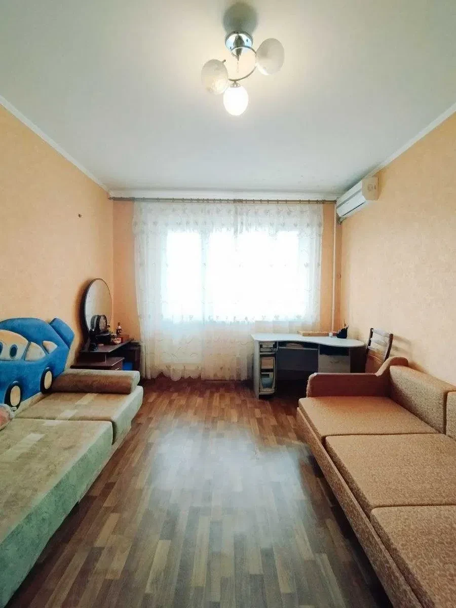 3-комнатная квартира, Шевченковский: 2 лоджии, метро «Победа» в 5 минутах, фото 2