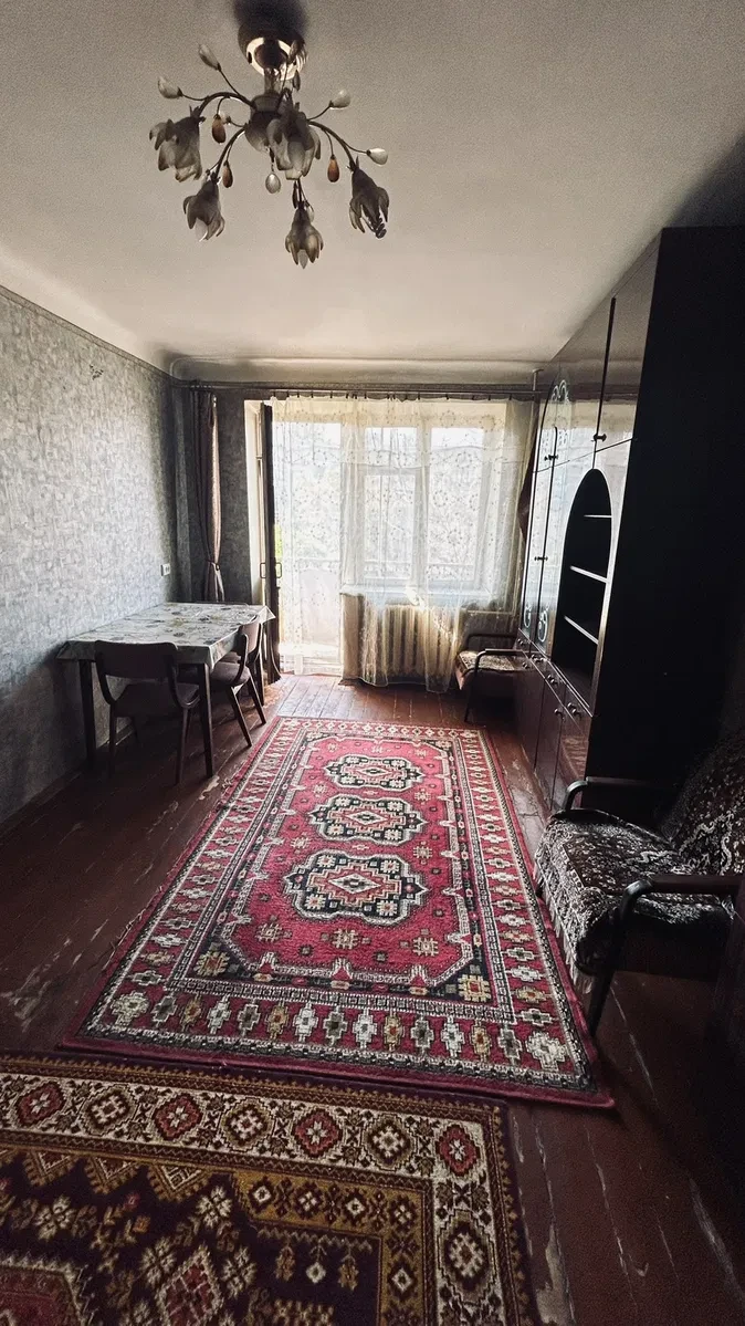 1-кімнатна квартира, Комунарський: меблі й техніка, інтернет працює - фото 3