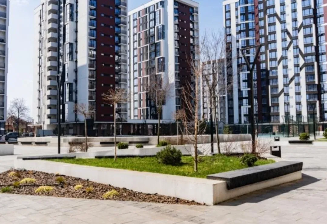 3-кімнатна квартира у ЖК Манхеттен: кухня 33 м², під чистову - фото 1