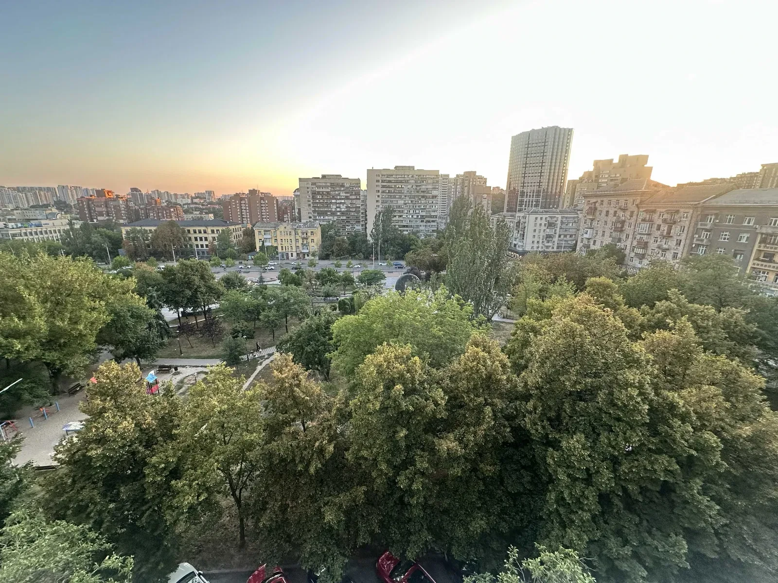 2-кімнатна квартира, Печерський: вид на парк, світло майже завжди, фото 5