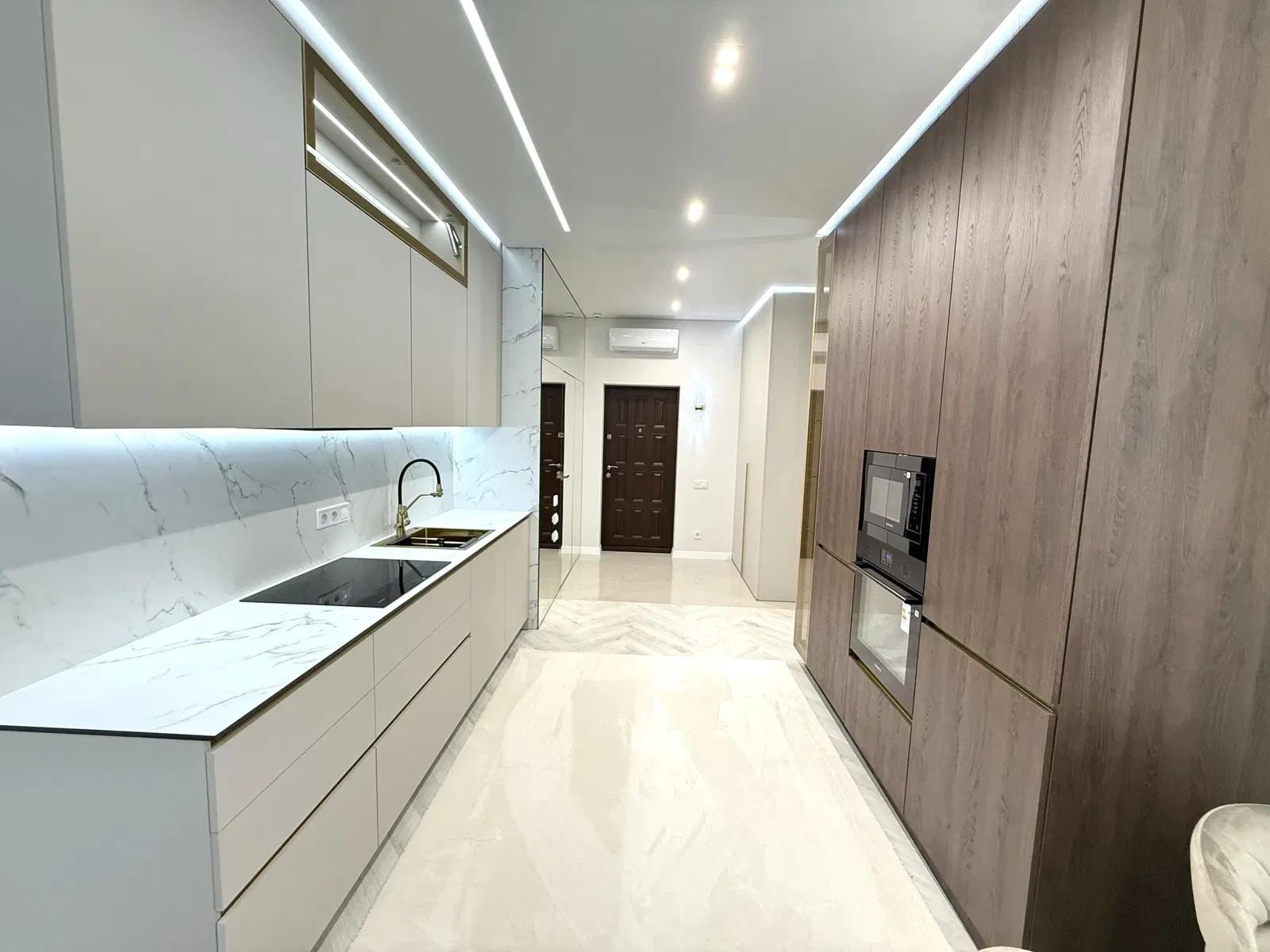 Квартира у ЖК Kadorr City: дизайнерський ремонт, 2 гардеробні - фото 5