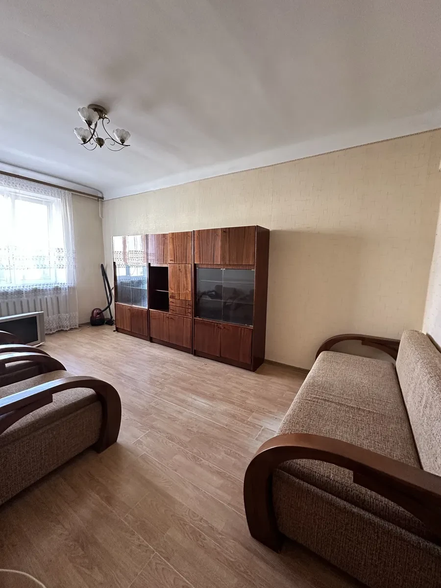 2-кімнатна квартира, Нововолинськ: біля пожежної площі - фото 1