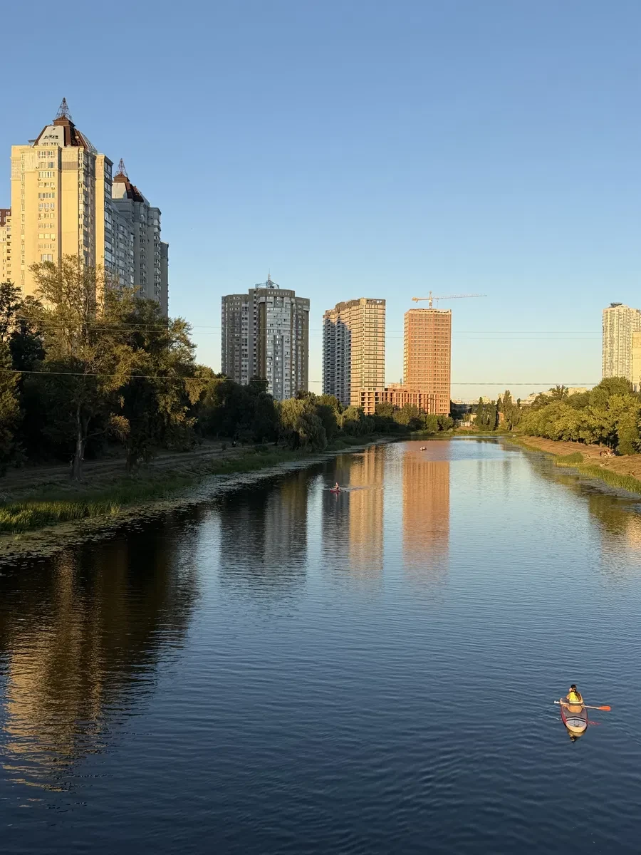1-кімнатна квартира у ЖК Rusaniv Residence: вид на канал - фото 3