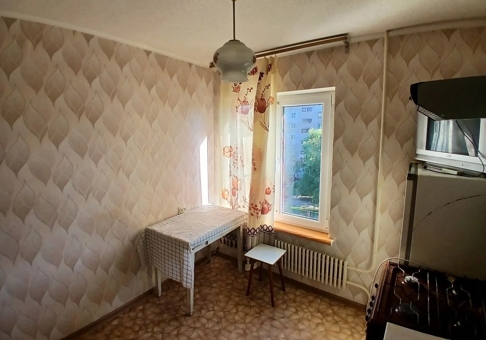 1-комнатная квартира, Солоницевка: косметический ремонт, кирпичные стены - фото 1