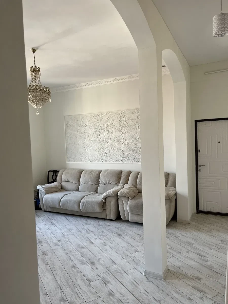 2-кімнатна квартира, Холодногірський: авторський ремонт, метро 10 хвилин - фото 1