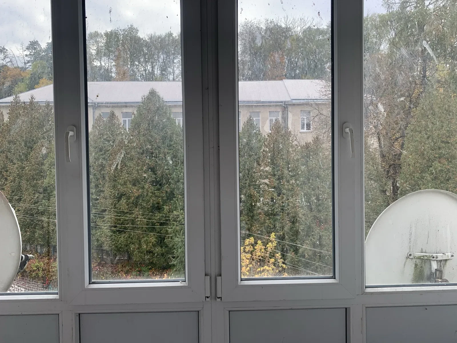 3-комнатная квартира, Бучач: отопление без света, вид на реку, фото 3