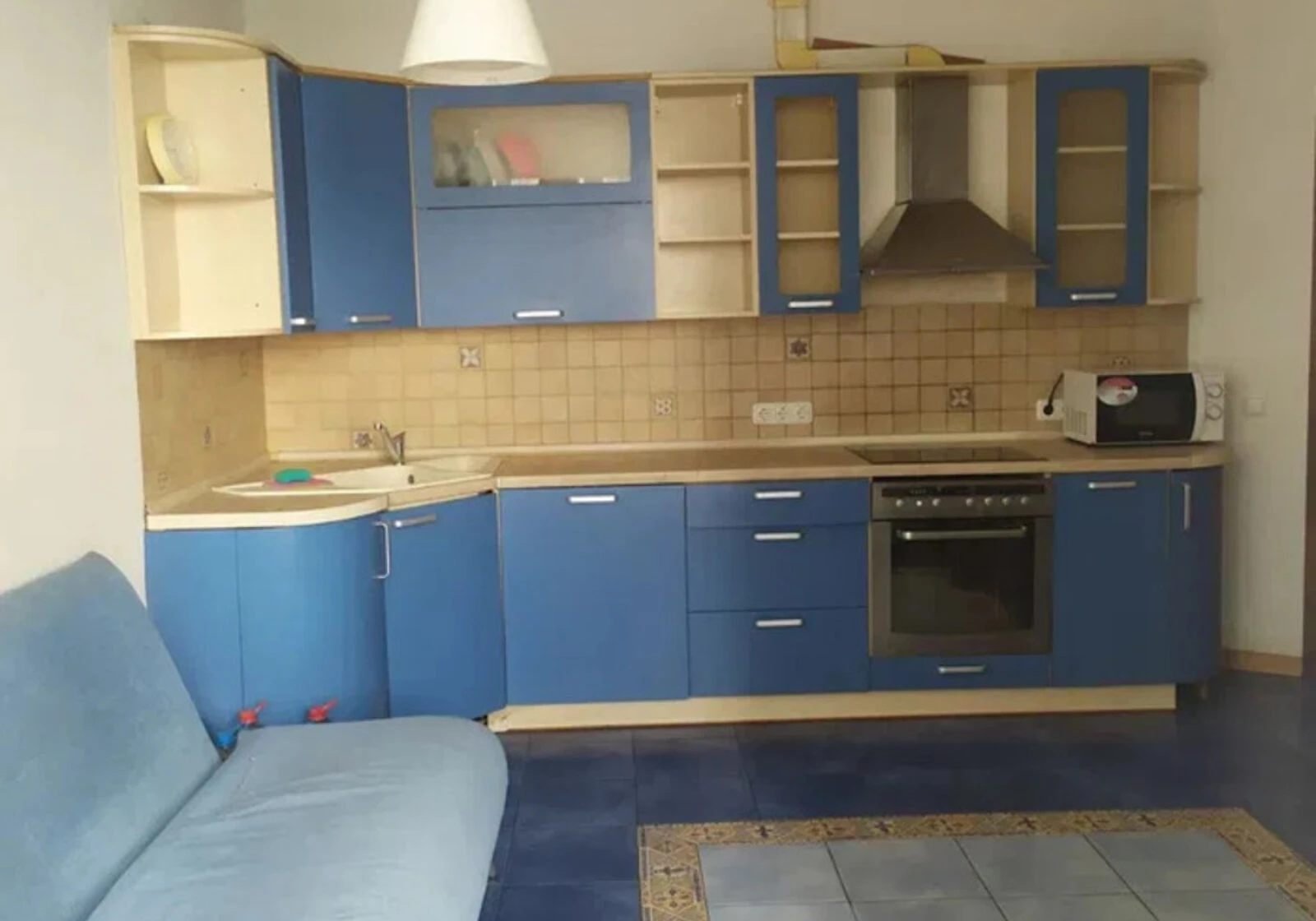 2-кімнатна квартира, Київ: ліфт працює без світла, цегляні стіни - фото 1