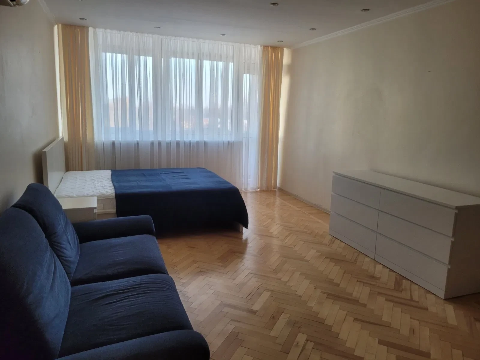 3-кімнатна квартира, Приморський: можна з дітьми, паркувальне місце, фото 2