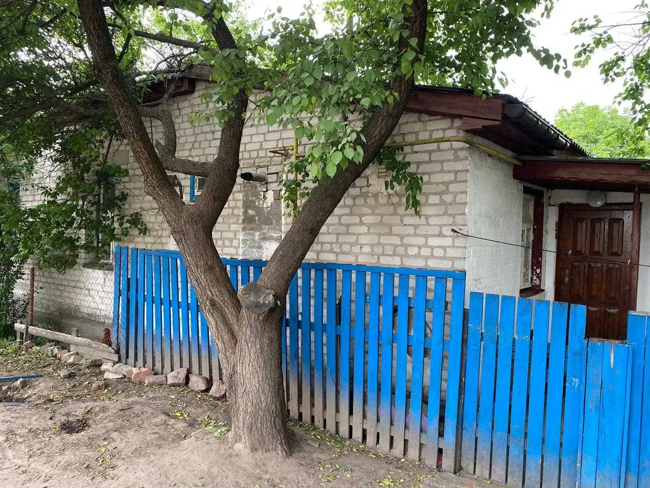 Частина будинку, Овруч: ділянка спереду й позаду, авторський ремонт - фото 1