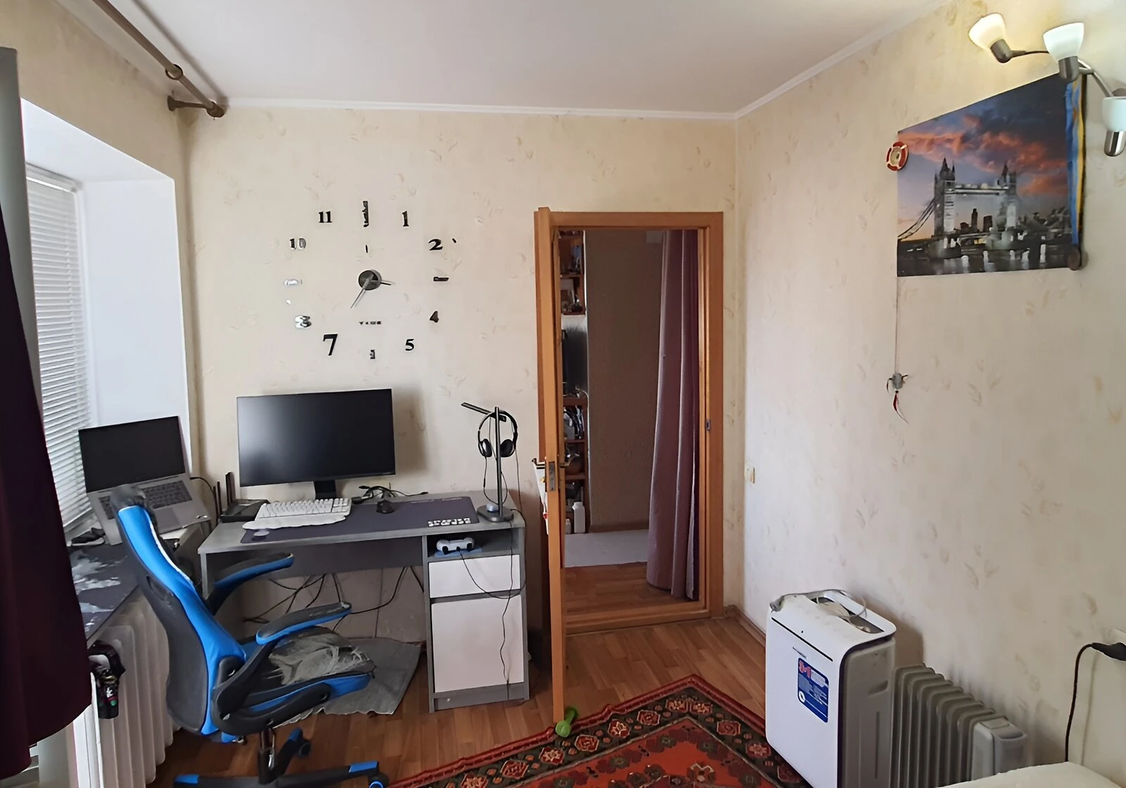 2-кімнатна квартира, Заводський: внутрішній двір, шафа-гардероб - фото 1