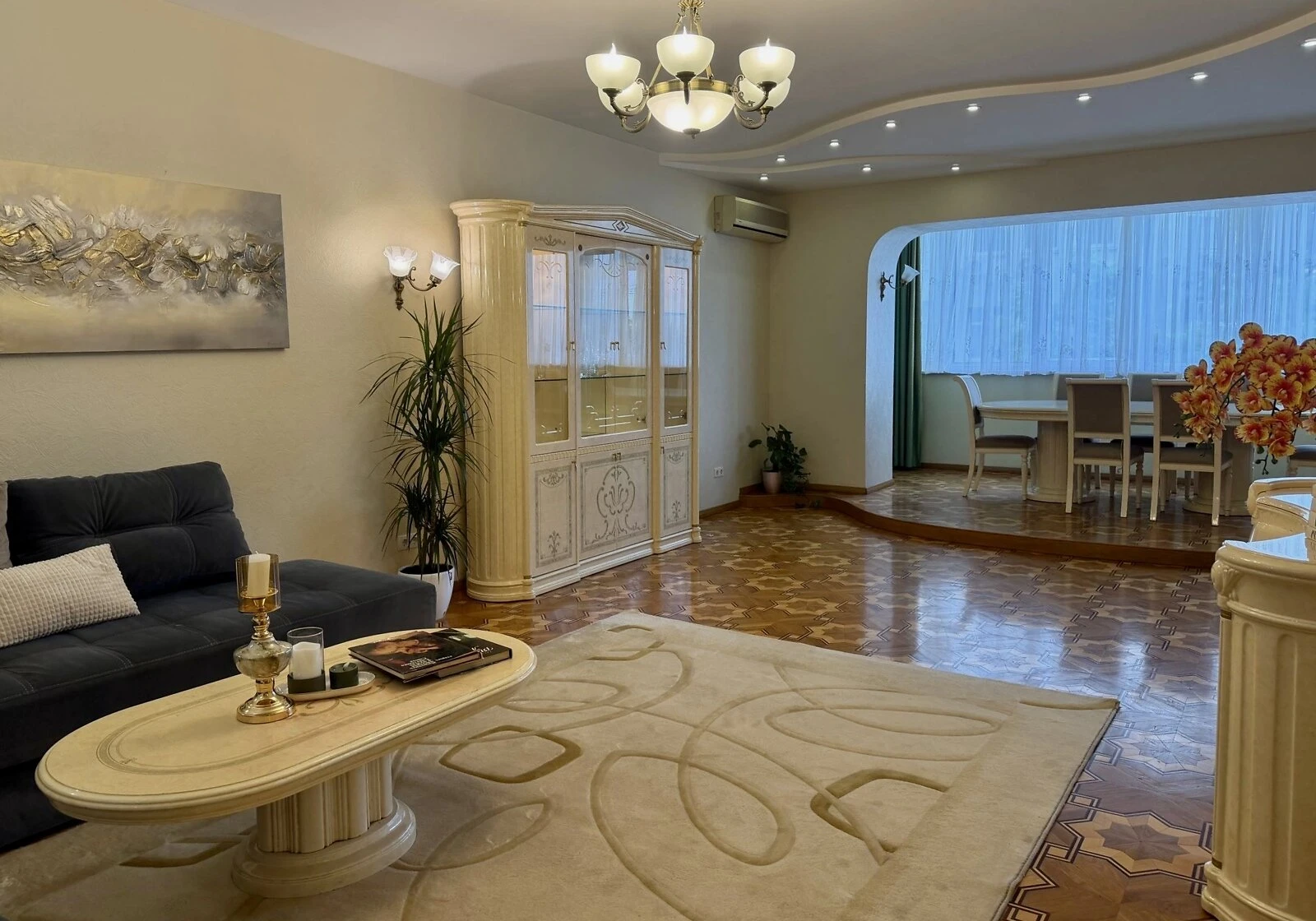 3-кімнатна квартира, Київ: кухня-студія, дизайнерський ремонт, фото 2