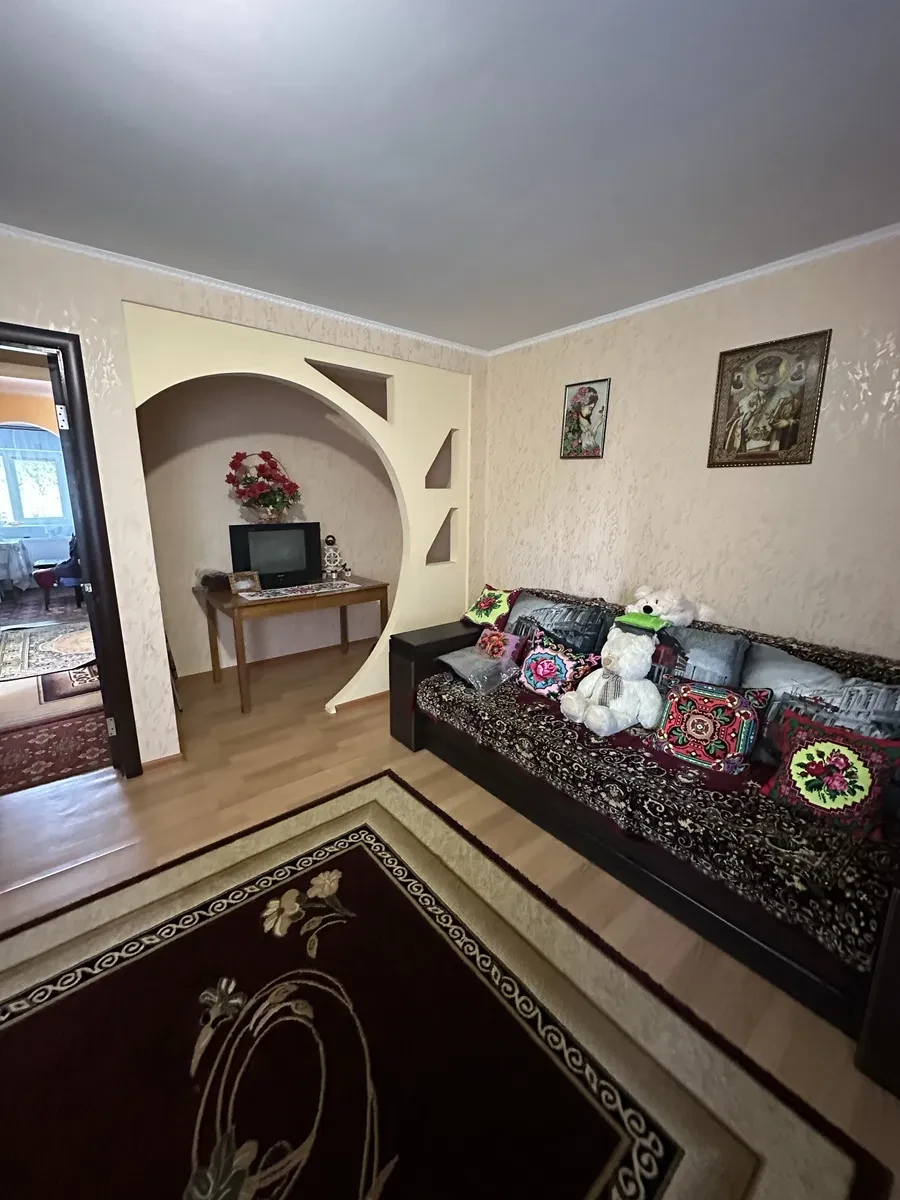 2-кімнатна квартира, Старокостянтинів: гараж, літня кухня, город - фото 2