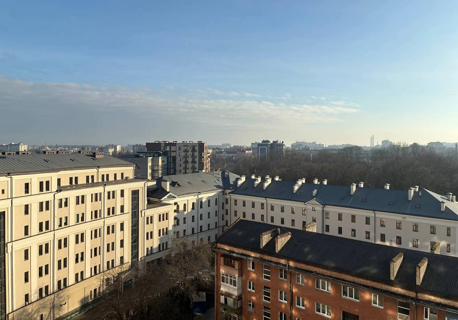 2-комнатная квартира, Княгинин: кухня-студия, камин, мансарда - фото 2