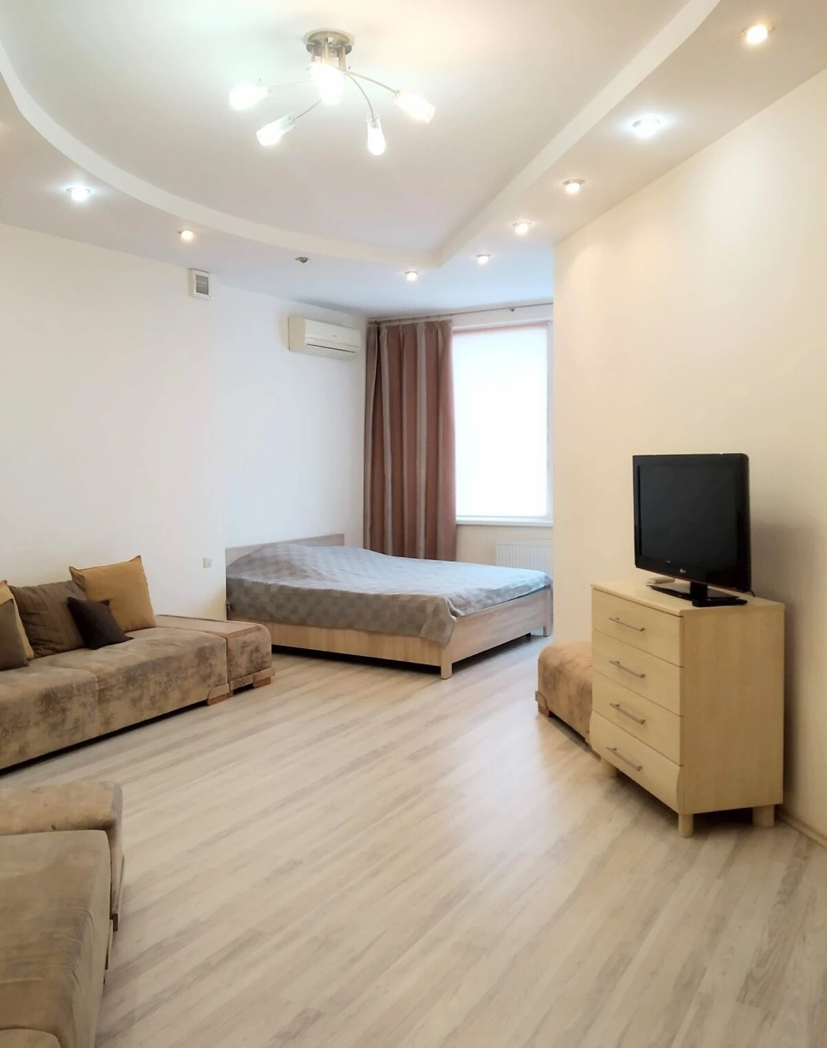 1-кімнатна квартира, Приморський: укриття в будинку, кухня 17 м² - фото 1