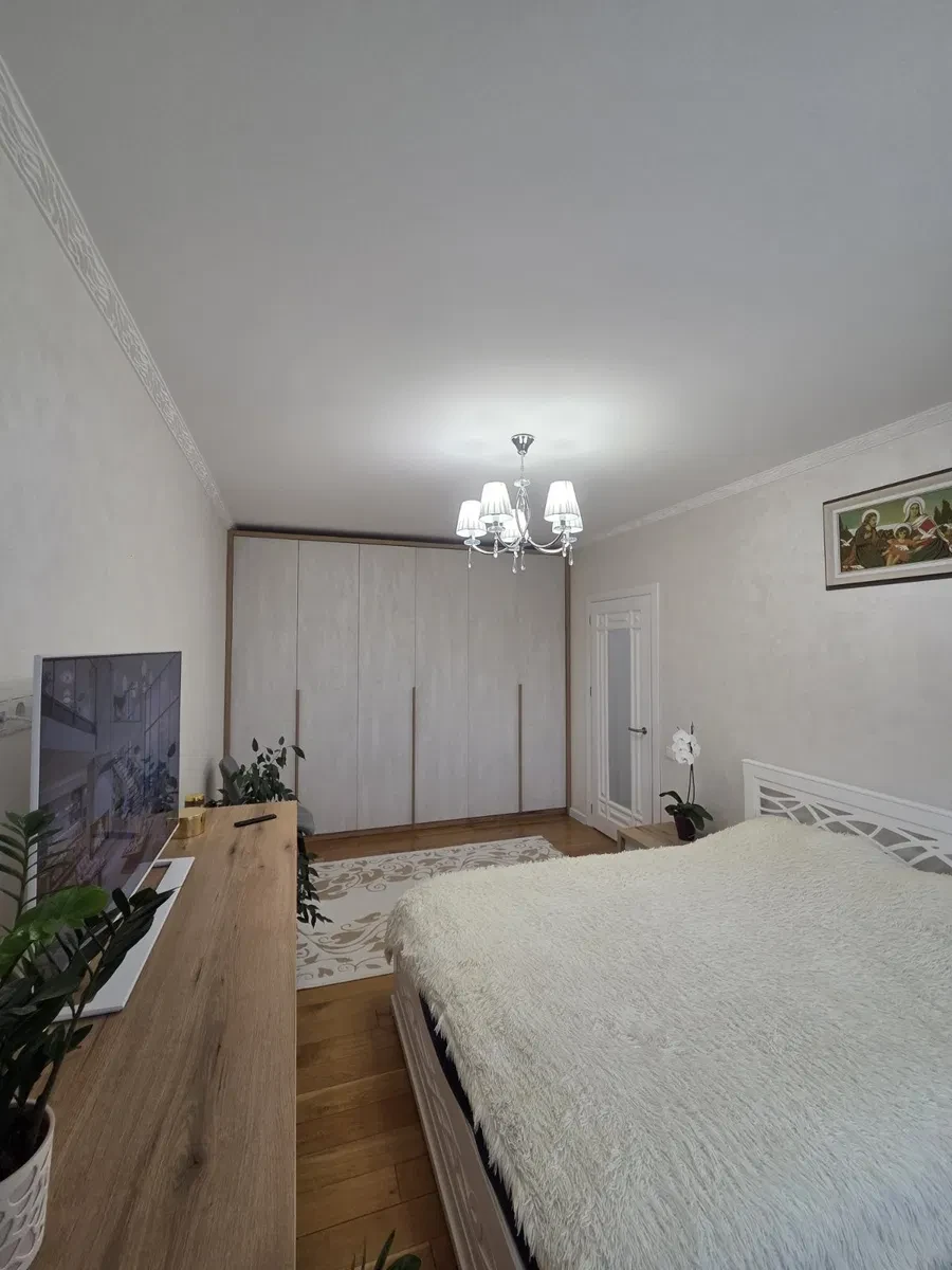 2-кімнатна квартира, Жовква: новобудова, південна сторона - фото 2