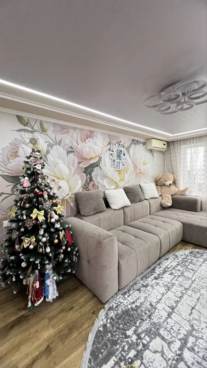 3-кімнатна квартира, Інгулець: кухня-їдальня 15 м², авторський ремонт