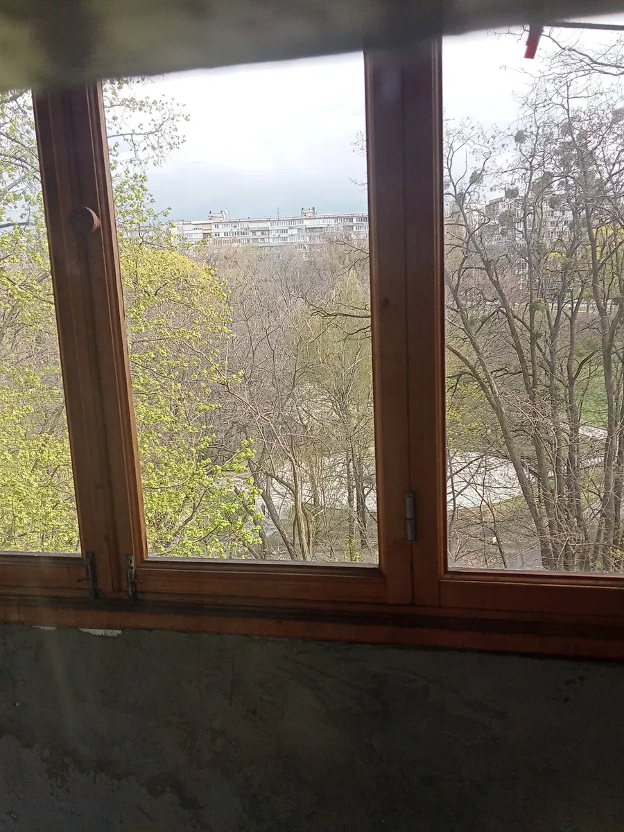 Гостинка, Солом'янський: балкон на кухні, вікна на парк - фото 4