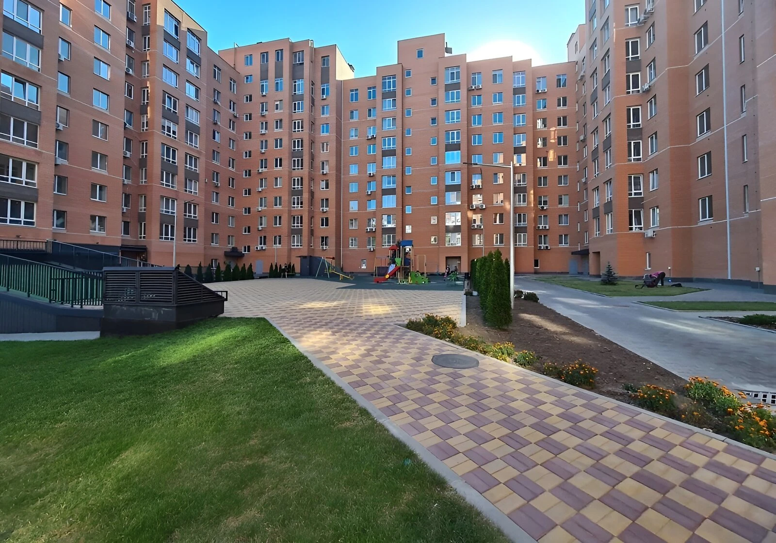 3-кімнатна квартира, Лівобережний: кухня-студія, єОселя - фото 1