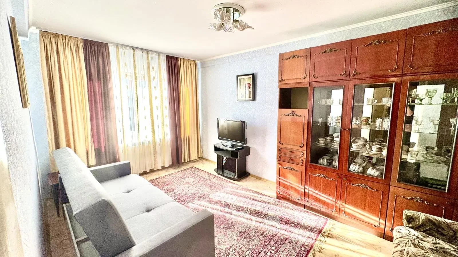 2-кімнатна квартира, Черемушки: район Димитрівського ринку, мебльована - фото 2