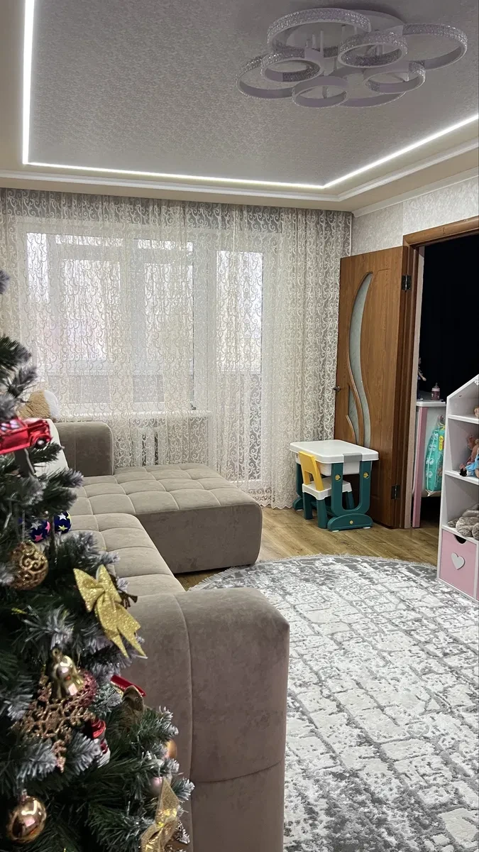 3-кімнатна квартира, Інгулець: кухня-їдальня 15 м², авторський ремонт, фото 4