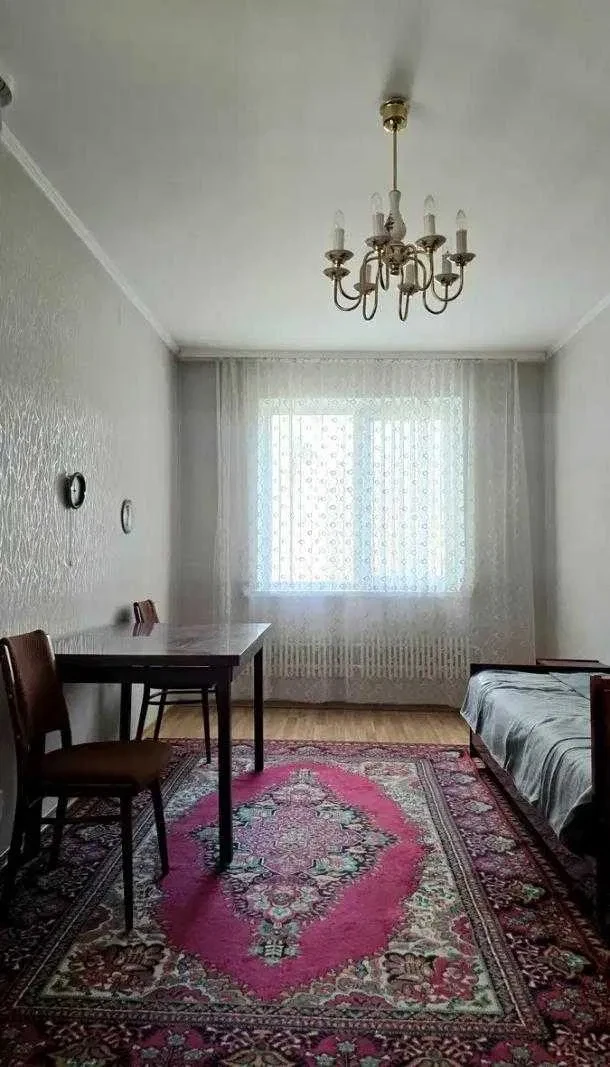 3-кімнатна квартира, Шевченківський: стан жилий, метро Перемога 5 хв, фото 4