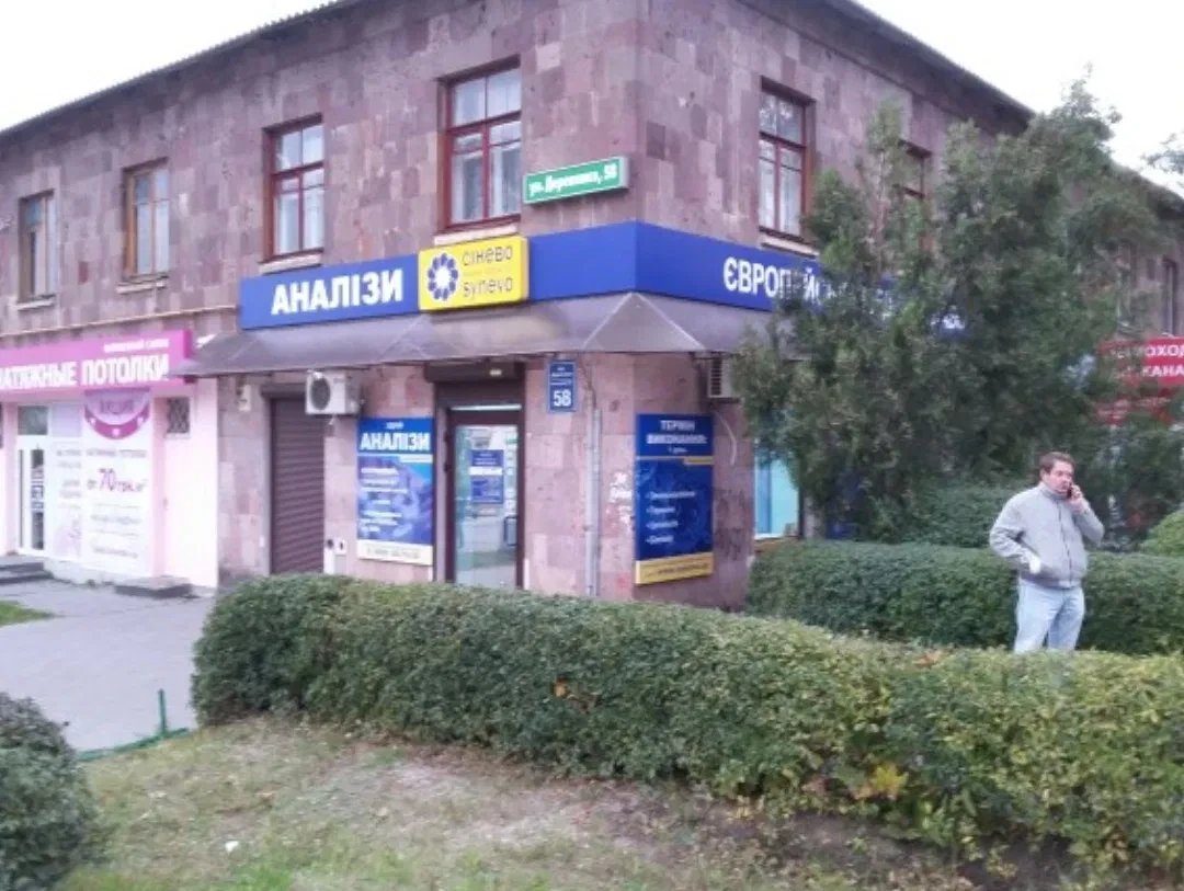 Магазин, Шевченківський: фасадне, капремонт, панорамні вікна - фото 1
