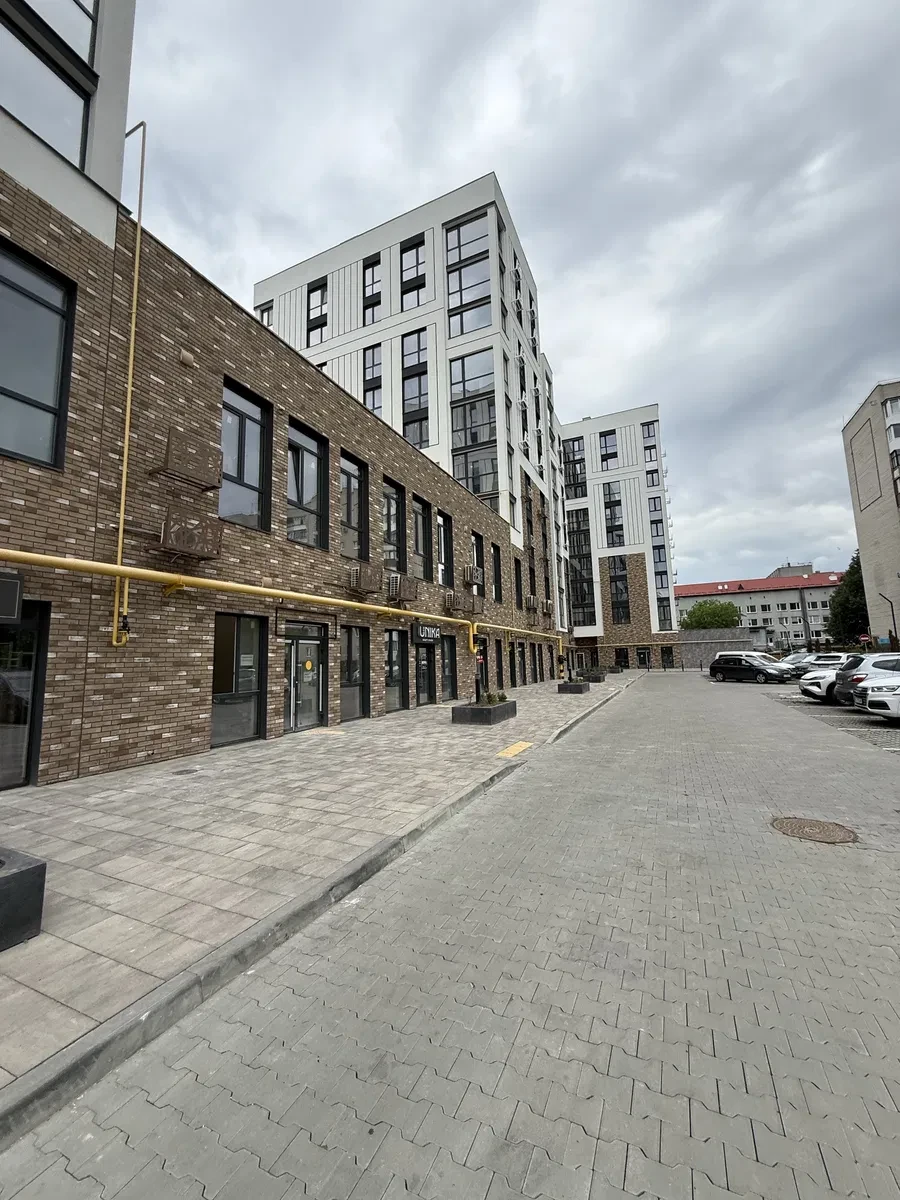 1-кімнатна квартира у ЖК Ренесанс: автономне опалення, стелі 3 м - фото 4