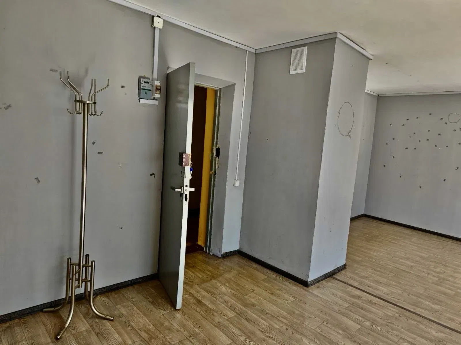 Приміщення, Бобровиця: фасадне, інтенсивний трафік, фото 4
