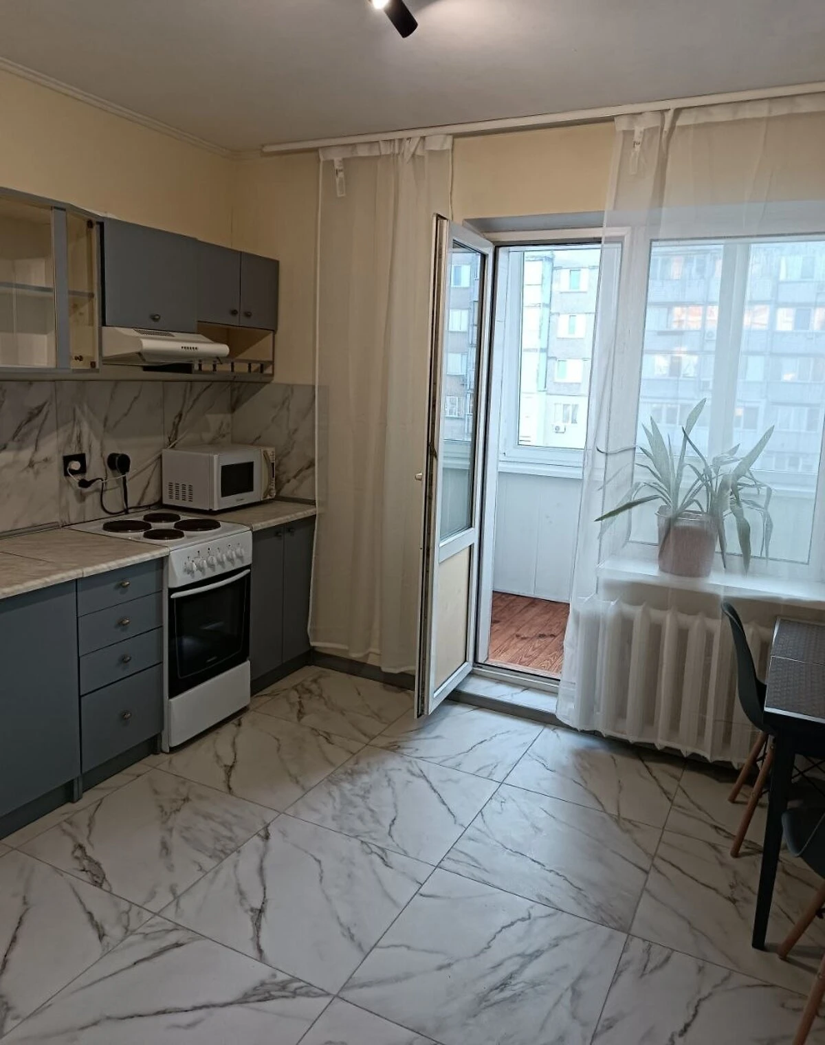 1-кімнатна квартира, Райдужний Масив: тепло і вода без світла, фото 5