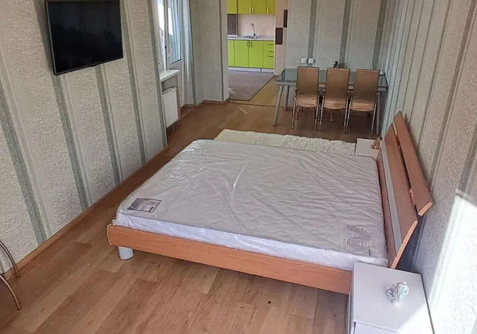 1-кімнатна квартира, Позняки: євроремонт, ліфт без світла - фото 2