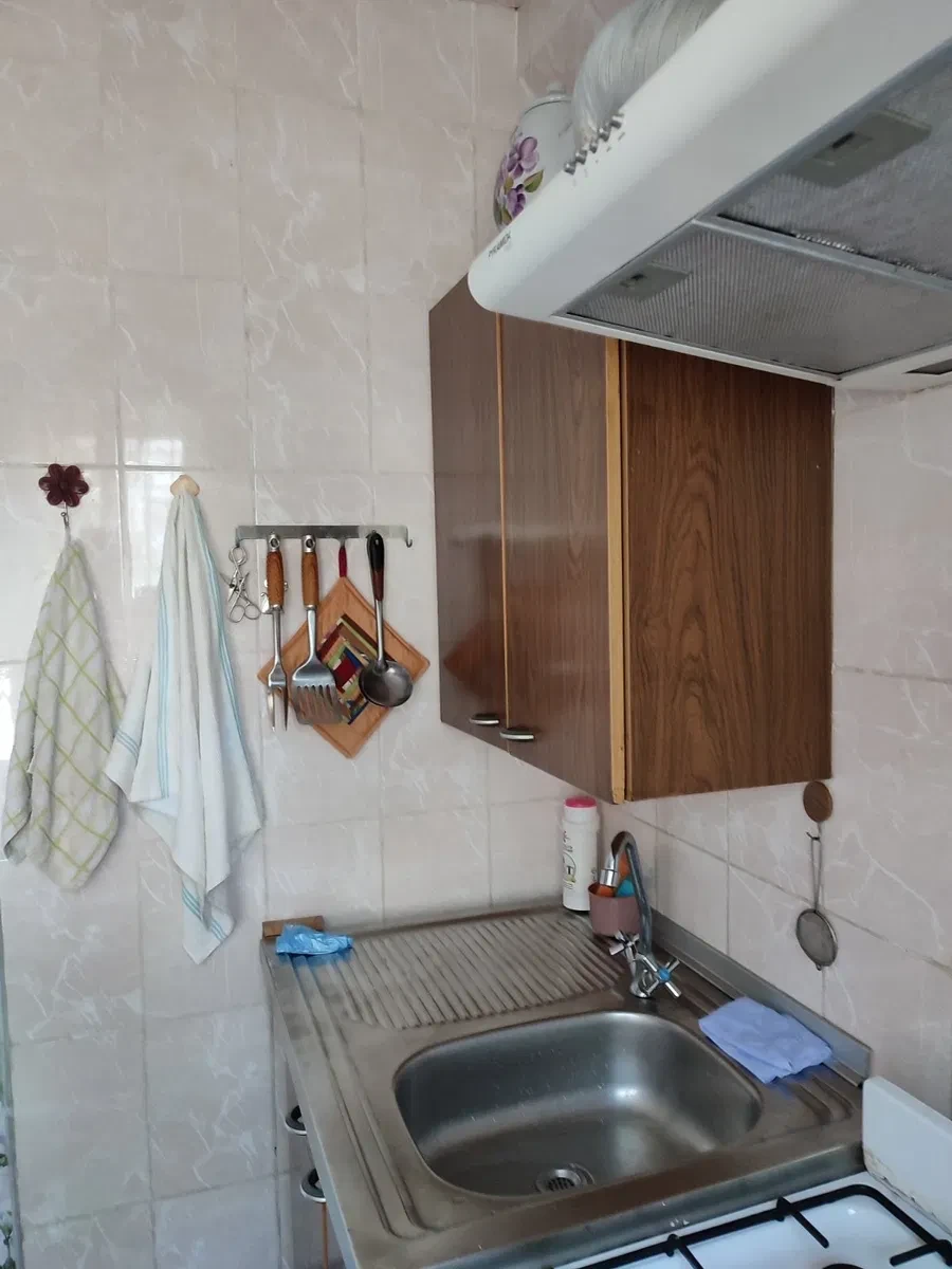 1-кімнатна квартира, Комунарський: косметичний ремонт, меблі, фото 2