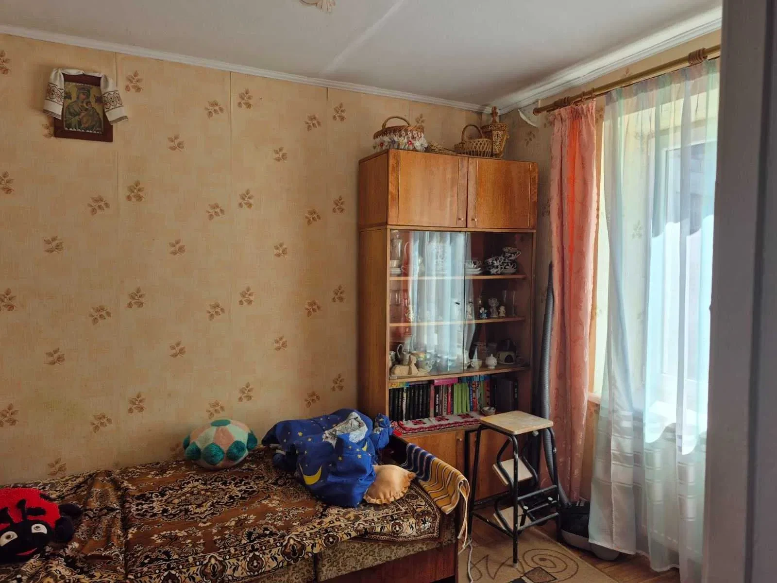 4-кімнатна квартира, Дрогобич: автономне газове опалення, балкон, фото 3