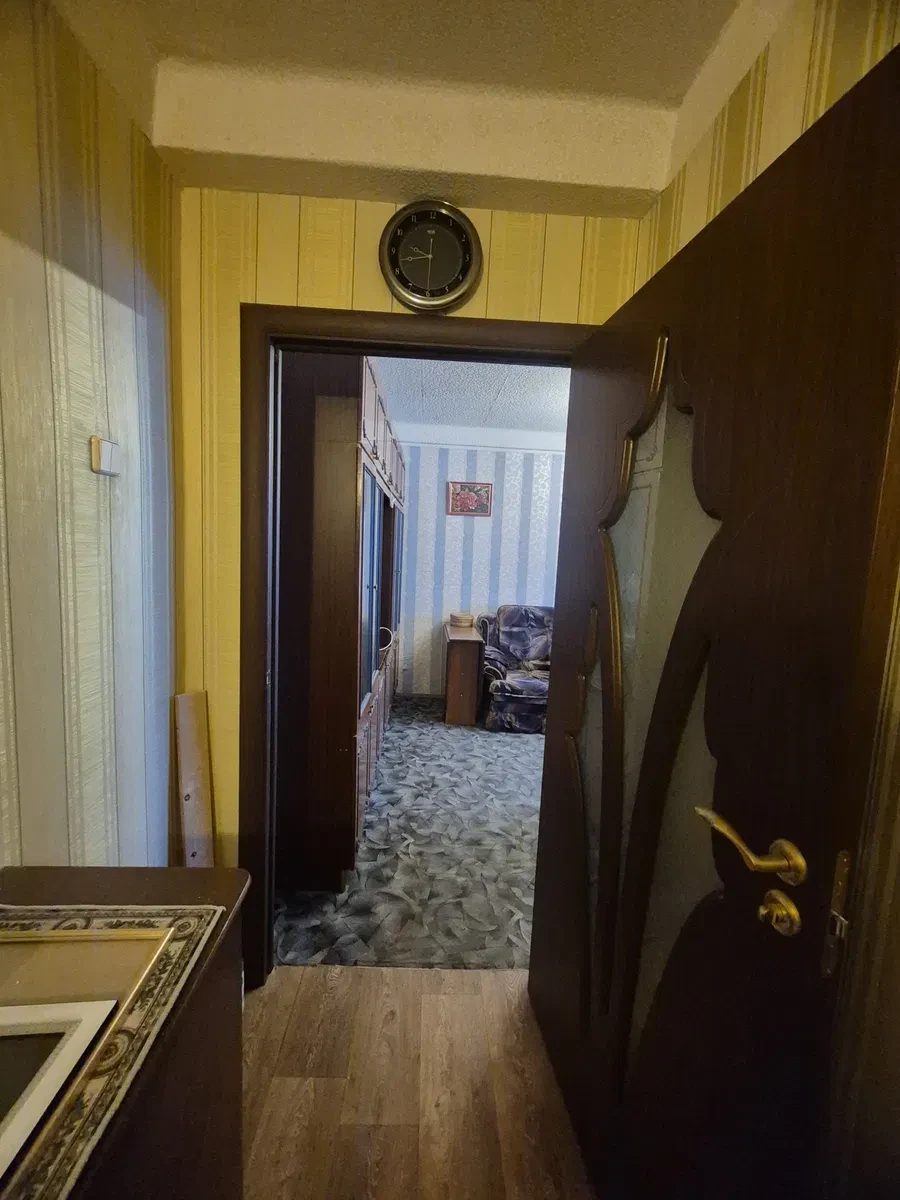 2-кімнатна квартира, Українка: вид на Дніпро, житловий стан, фото 3