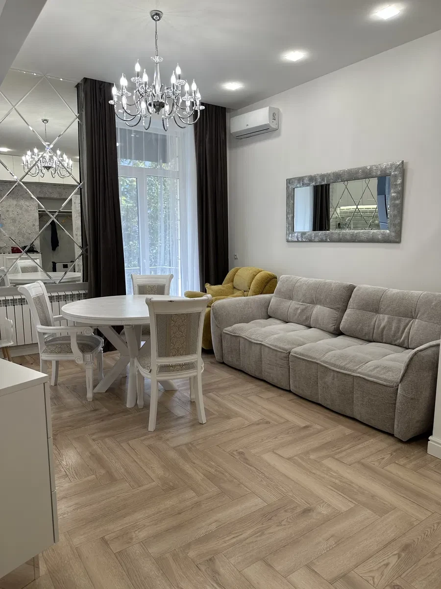 2-кімнатна квартира, Печерський: сталінка - фото 1