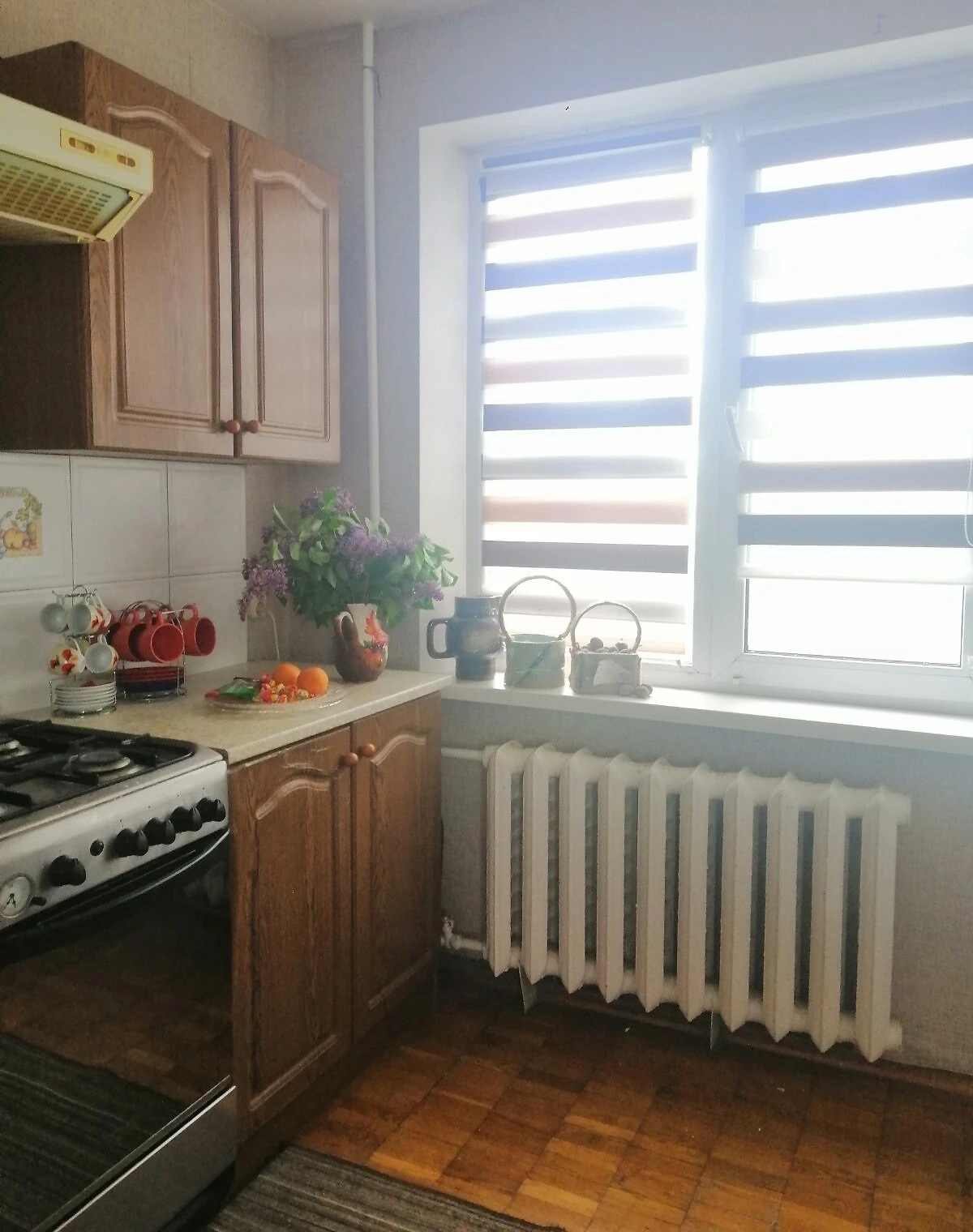 4-кімнатна квартира, Дніпровський: кухня-студія, метро Дарниця
