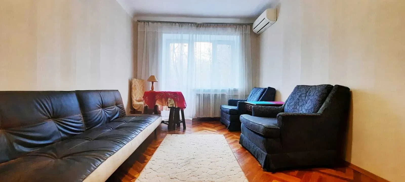 2-кімнатна квартира, Печерський: центр, метро Печерська та Кловська
