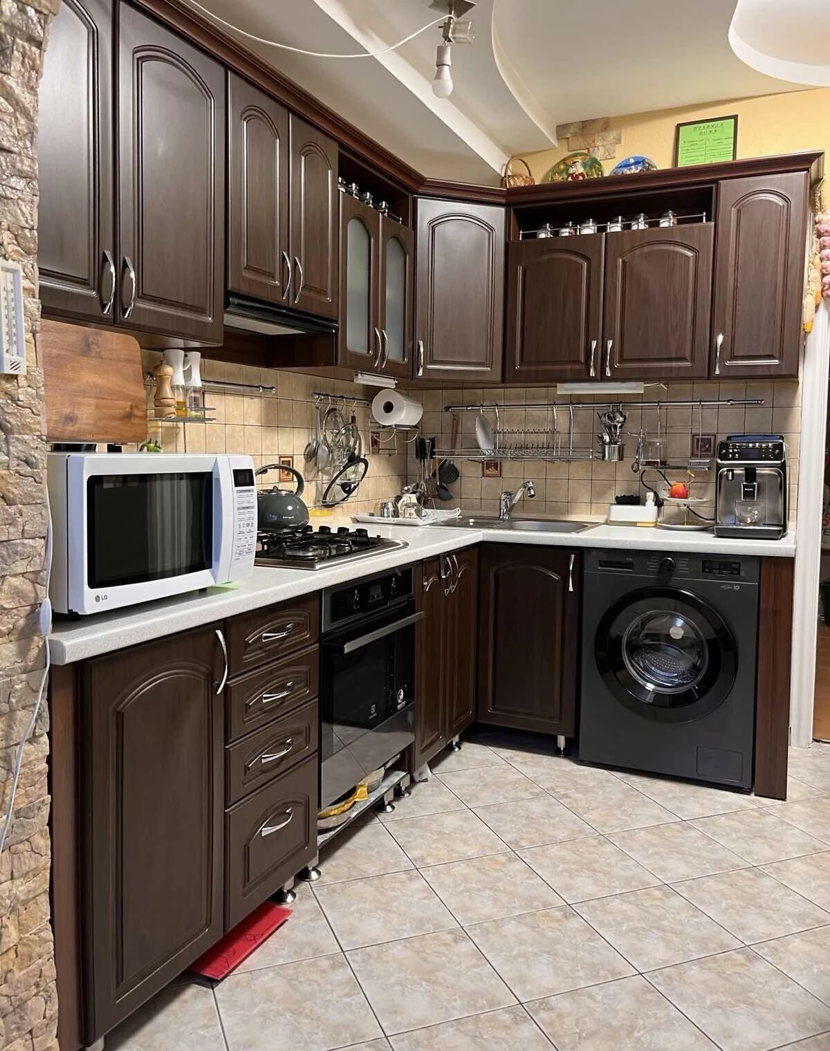 2-кімнатна квартира, Корюківка: євроремонт, кухня 16 м² - фото 4