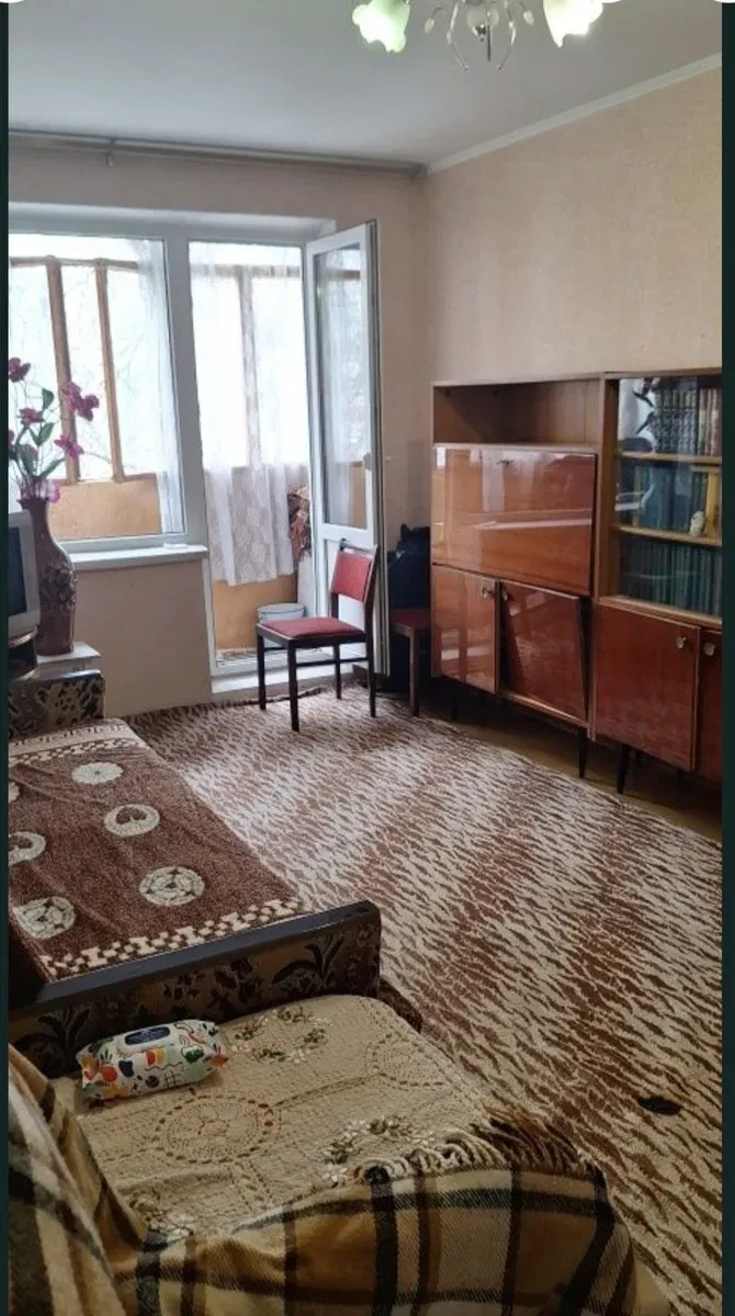 2-кімнатна квартира, Центральний: суміжні кімнати, вікна на дві сторони - фото 2