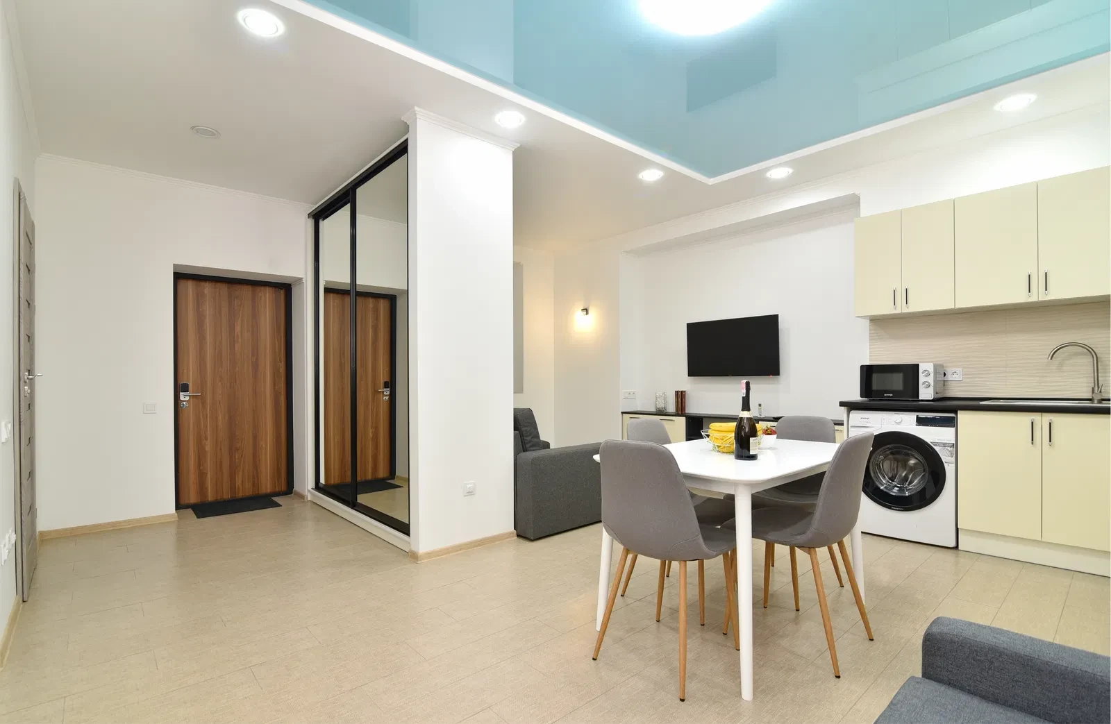 1-кімнатна квартира у ЖК Магніт: 50 м до моря, клубний будинок - фото 2