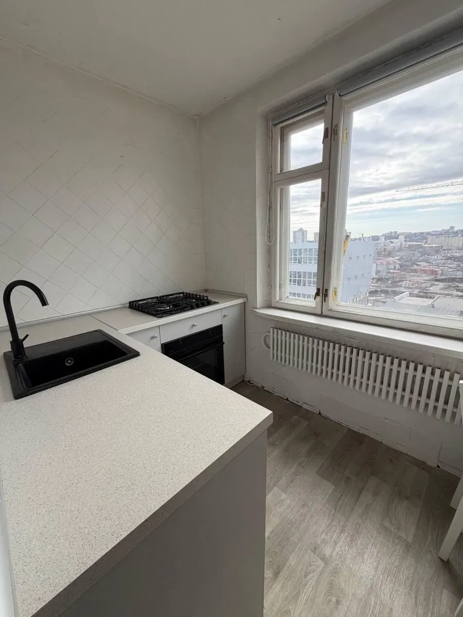 2-кімнатна квартира, Холодногірський: Центральний ринок 5 хв, комора 5 м² - фото 1