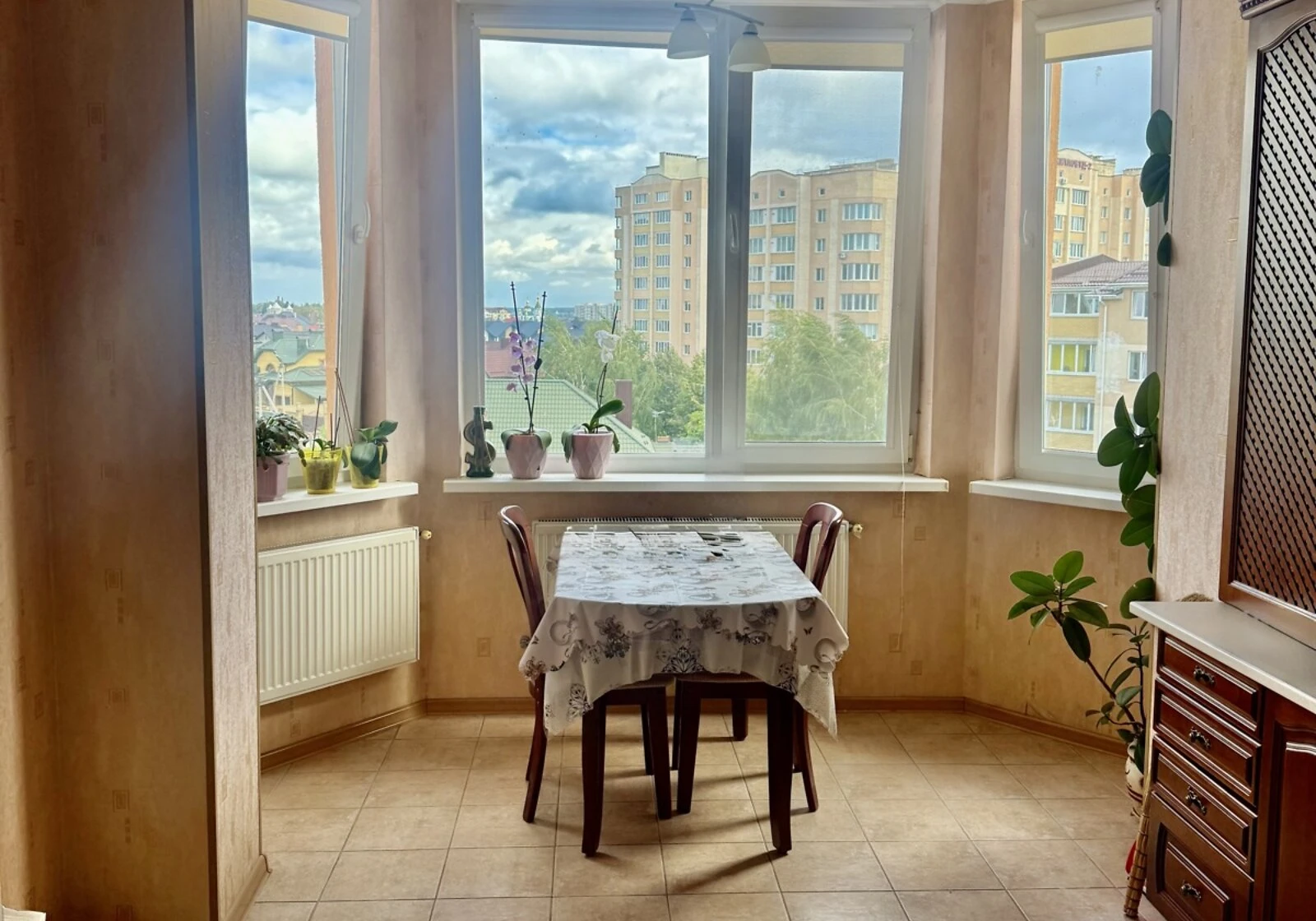 3-кімнатна квартира, Липини: укриття в будинку, закритий двір - фото 2