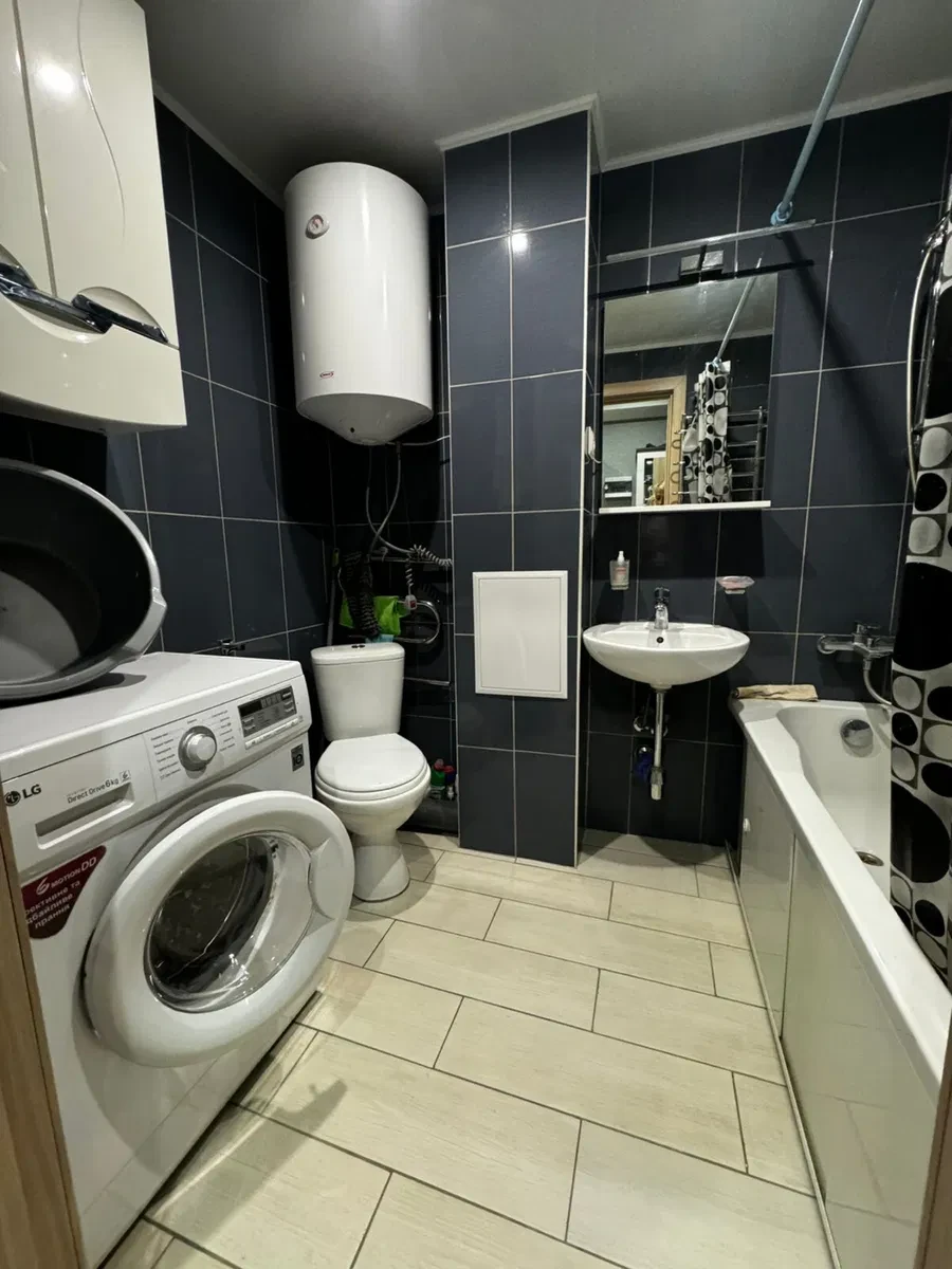 2-кімнатна квартира, Краматорськ: з меблями, кухня 10 м² - фото 4
