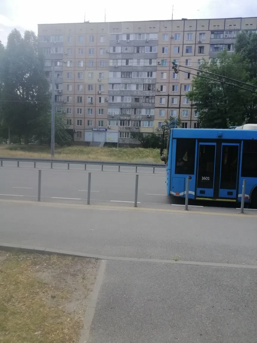 Магазин, Соборный: фасадное, панорамные окна, река в пределах 1 км - фото 2