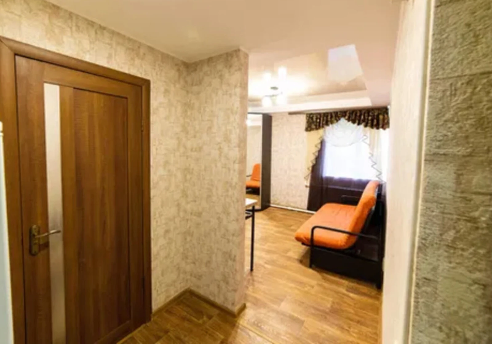 1-кімнатна квартира, Гиївка: євроремонт, цегляні стіни - фото 3